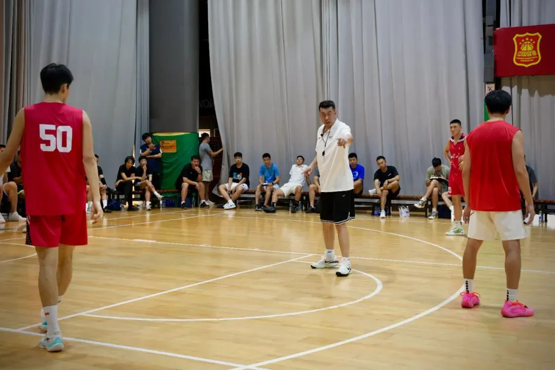 如何利用智能娱乐设备创建有趣的篮球训练挑战_1